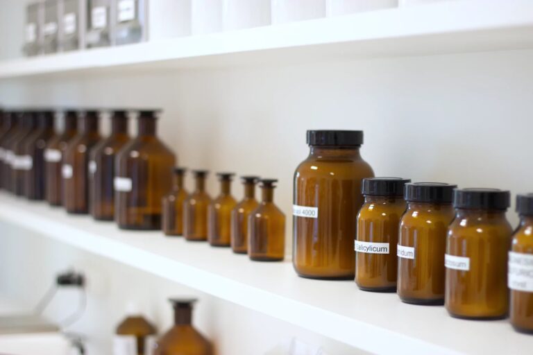 Apothekenregal